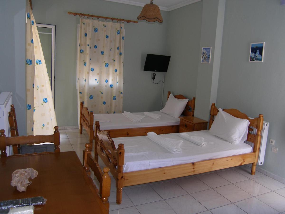Efi Apartments Myrina Buitenkant foto