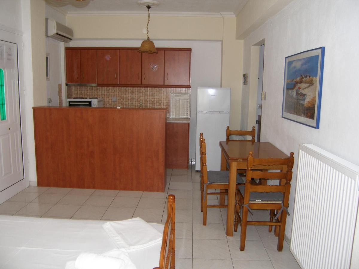 Efi Apartments Myrina Buitenkant foto