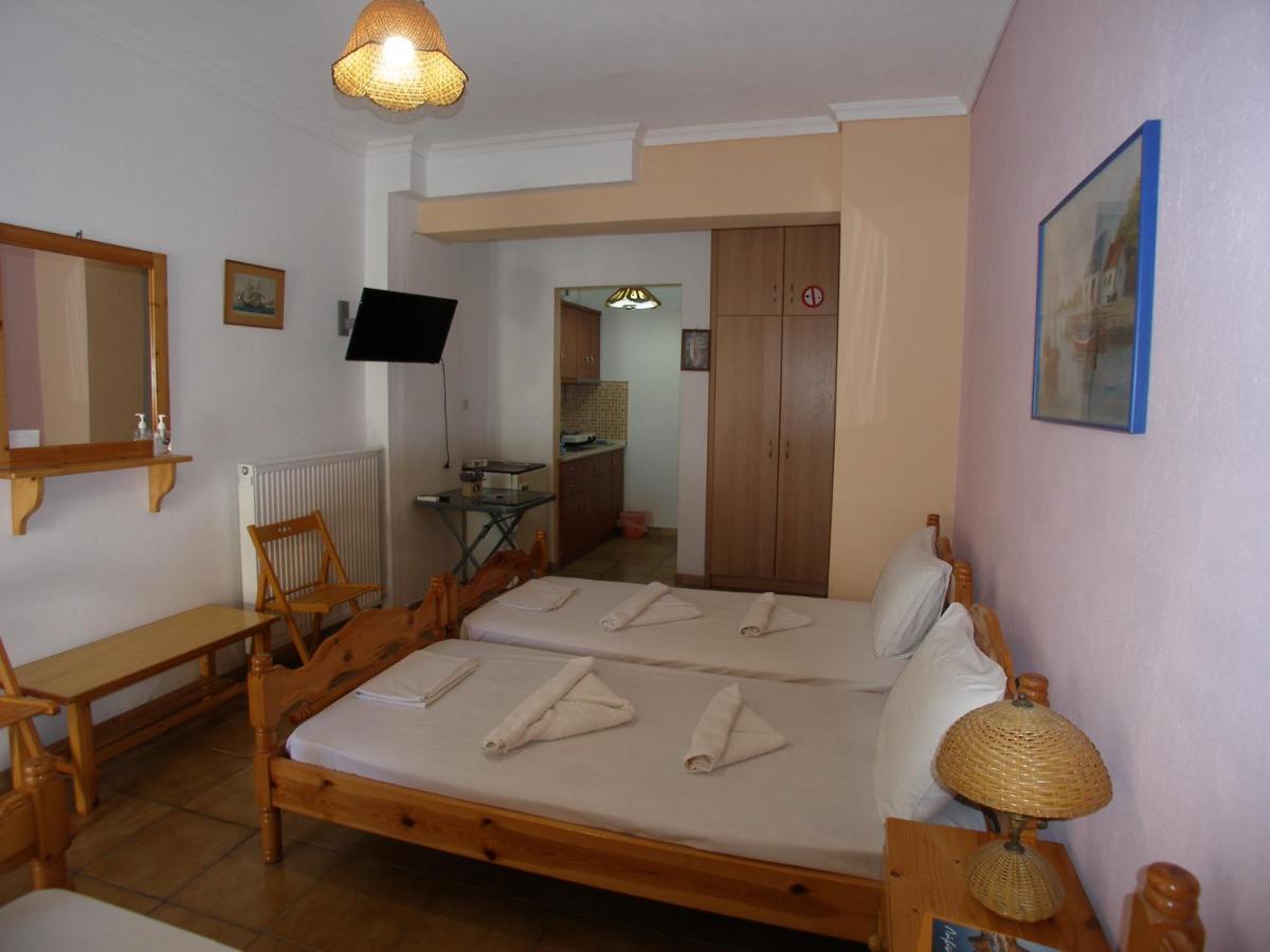 Efi Apartments Myrina Buitenkant foto