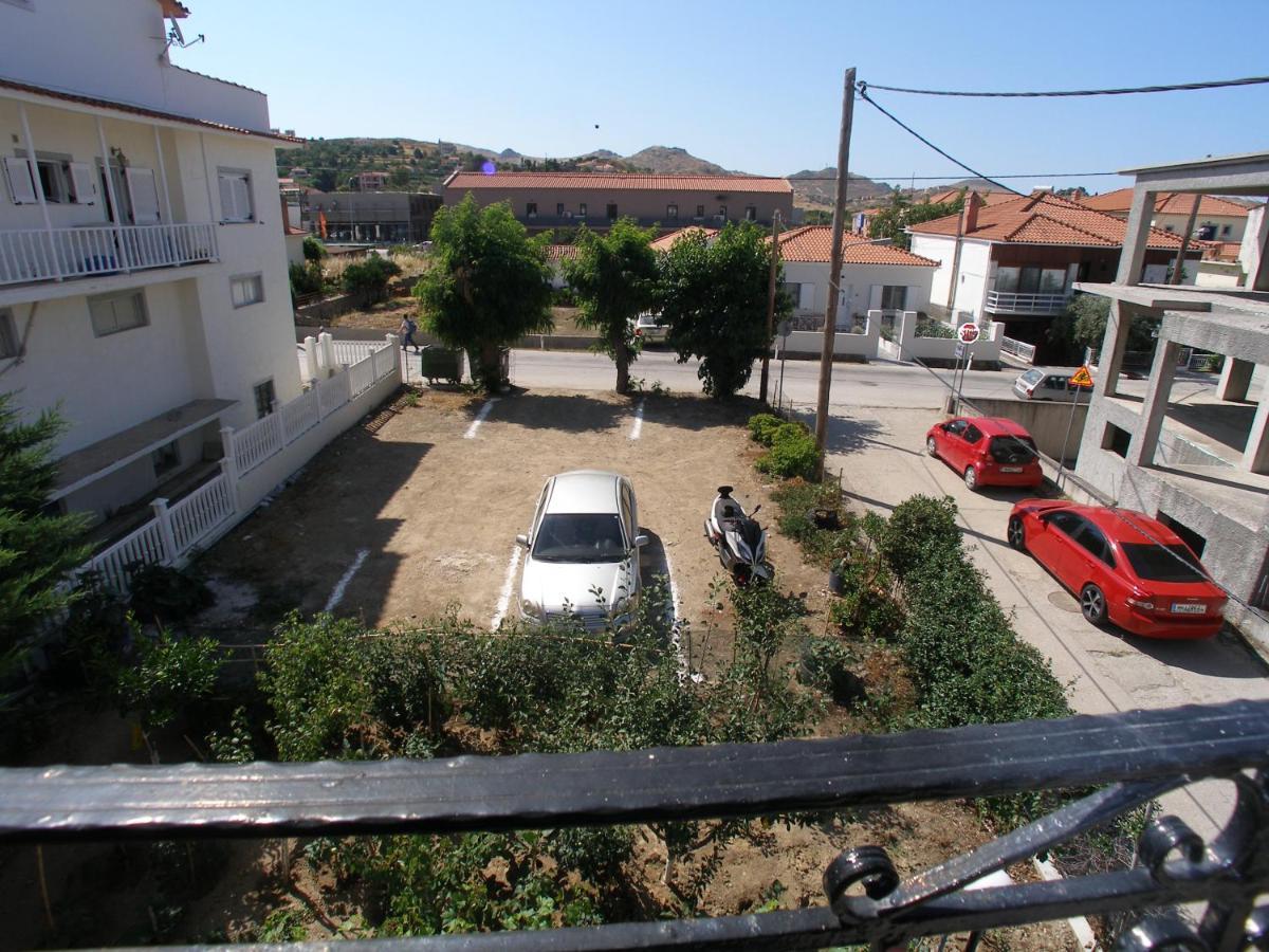 Efi Apartments Myrina Buitenkant foto